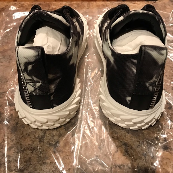 NEW Zanotti Sneakers - Picture 4 of 9